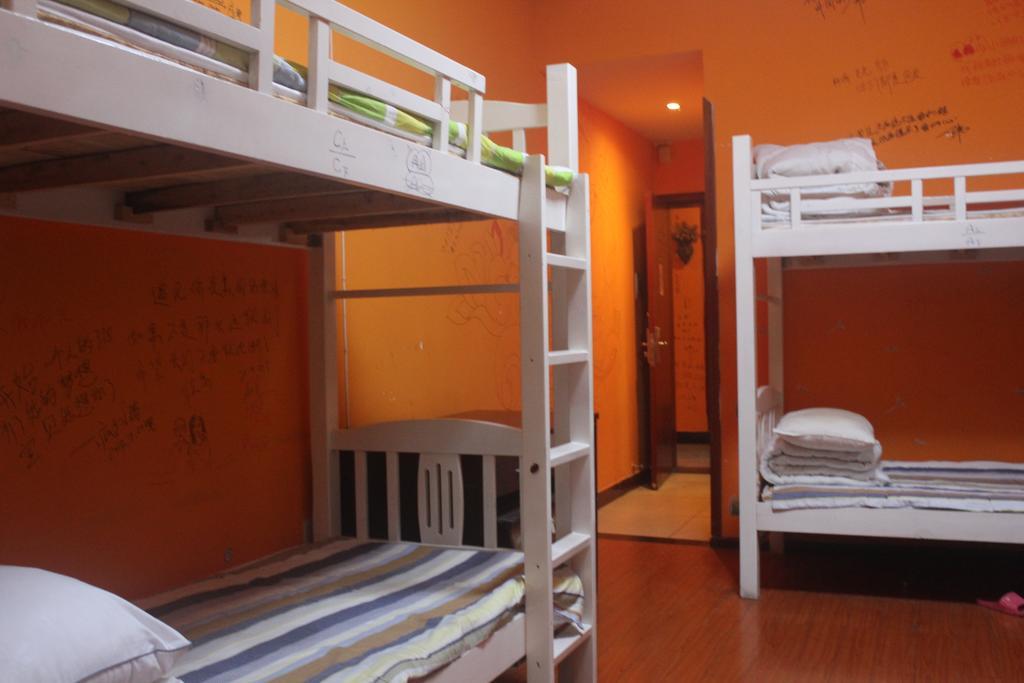 Dengba Hostel Chengdu Branch الغرفة الصورة